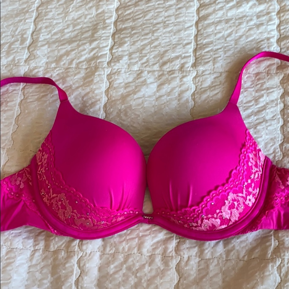 Victoria’s Secret push up bra